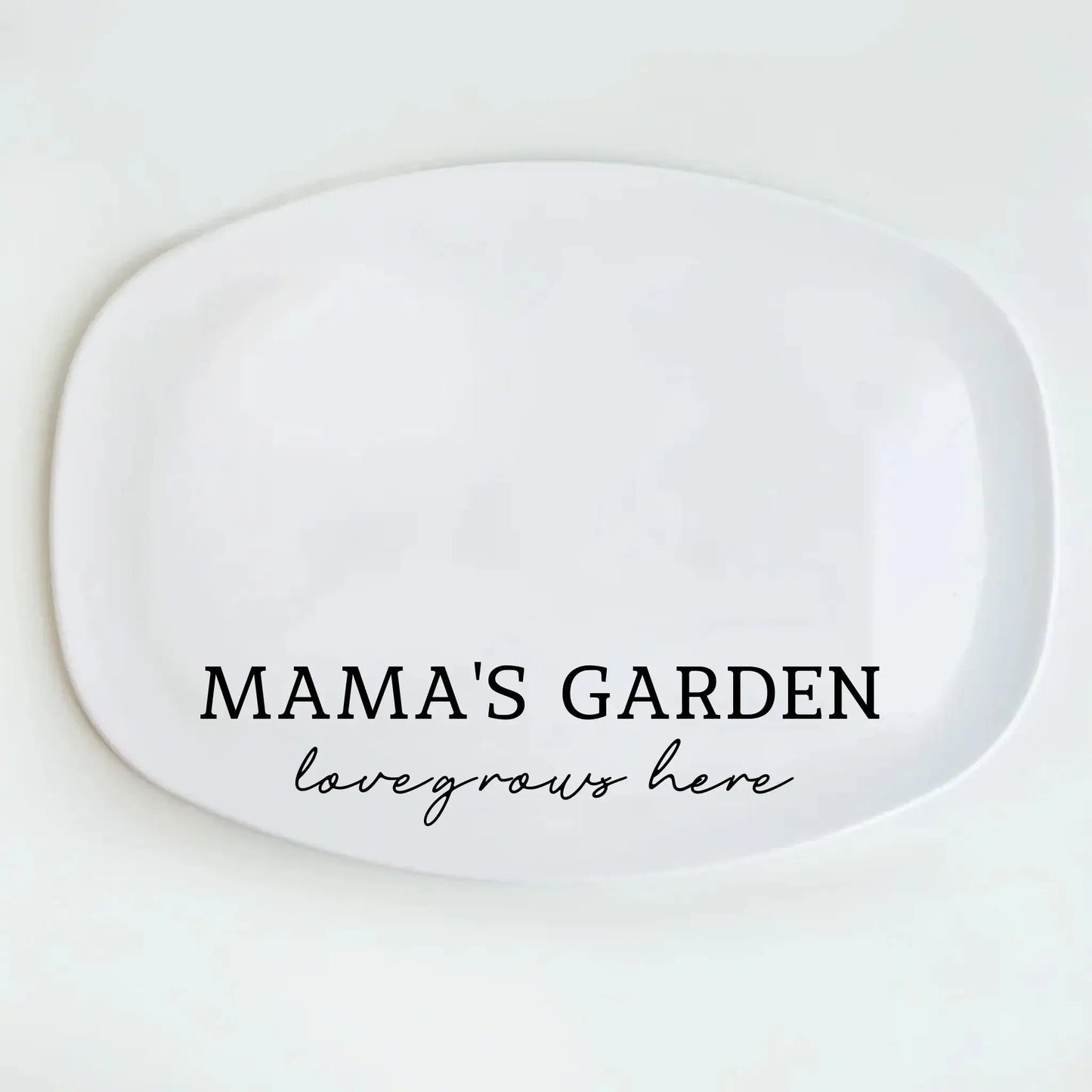 Personalized Mom's Garden Plate – Custom Birth Flower & Name Design, Unique Gift for Mom & Grandma Ezcustomize
