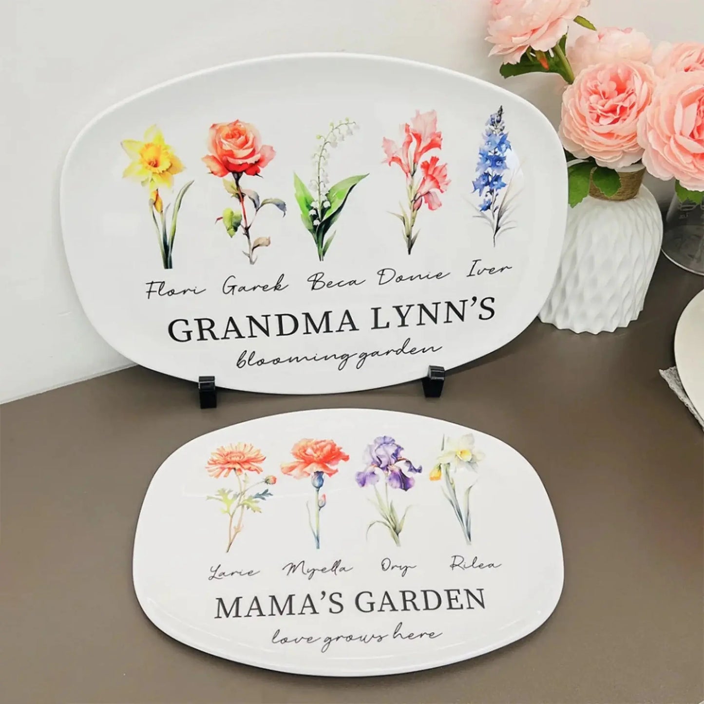 Personalized Mom's Garden Plate – Custom Birth Flower & Name Design, Unique Gift for Mom & Grandma Ezcustomize