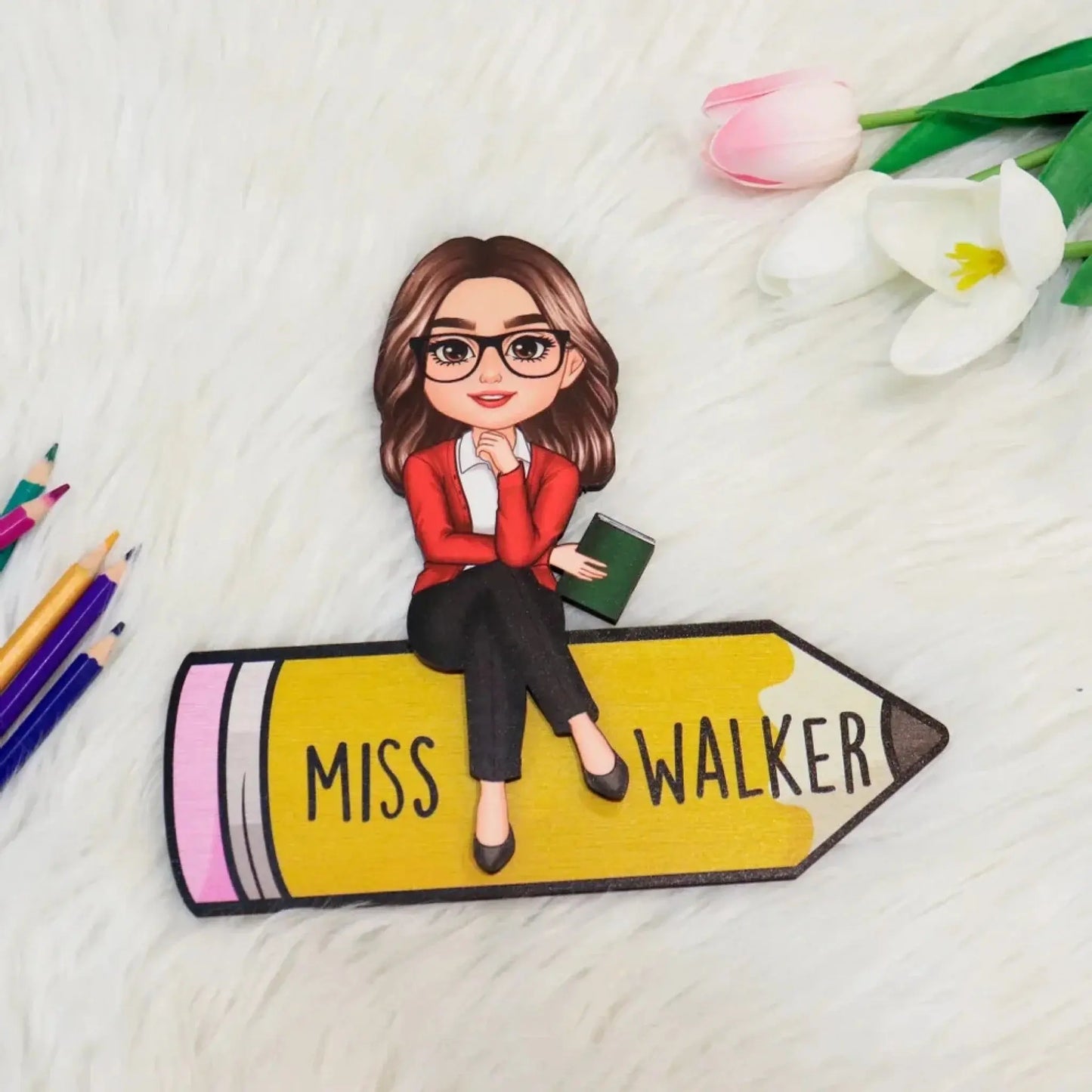 Personalized Teacher Wooden Desk Name Sign – Cute Doll Sitting on Pencil Plaque, Back to School Gift Ezcustomize