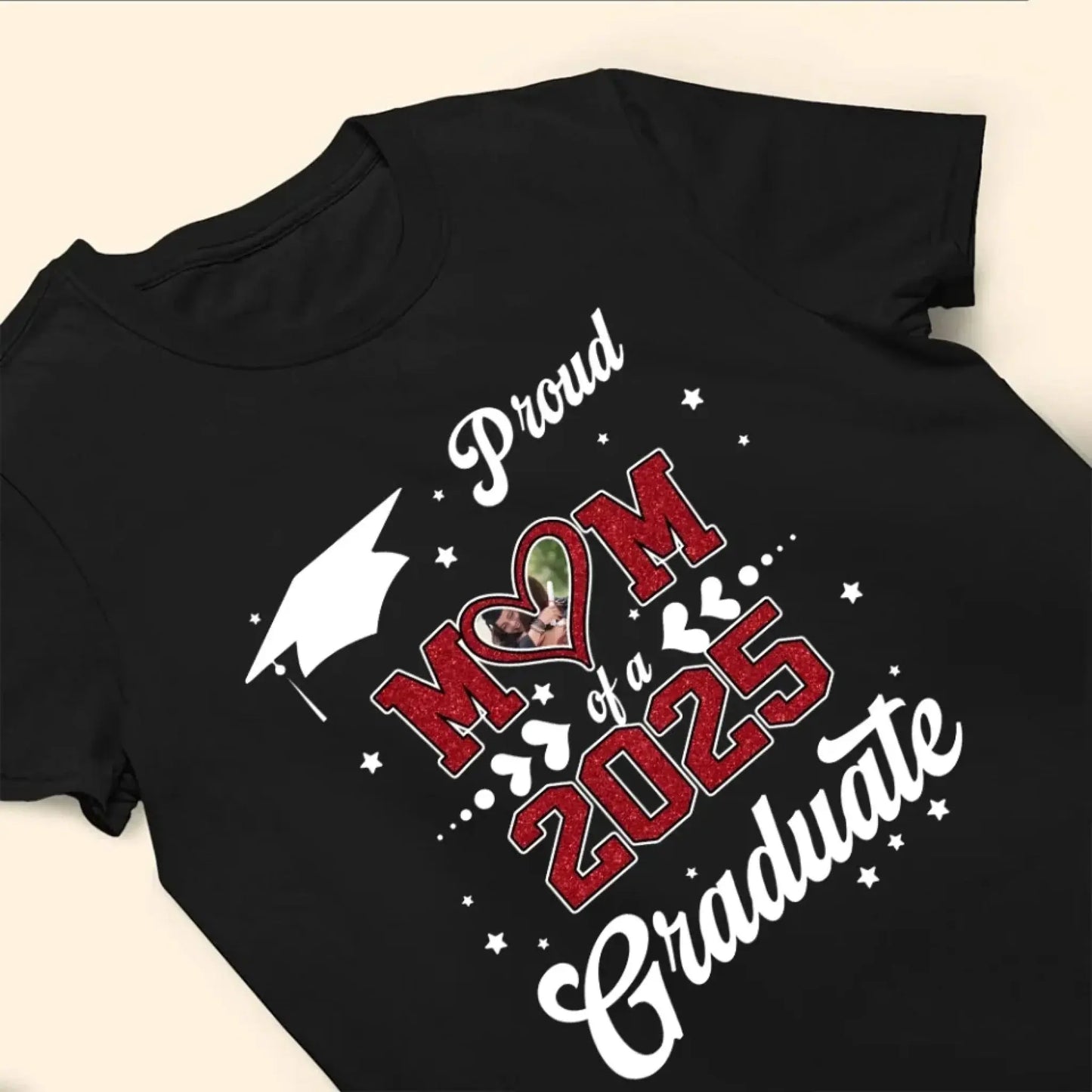 Proud Mom of a 2025 Senior – Personalized T-Shirt, Graduation Gift for Mom, Perfect for Grad Party & Family Celebrations Ezcustomize