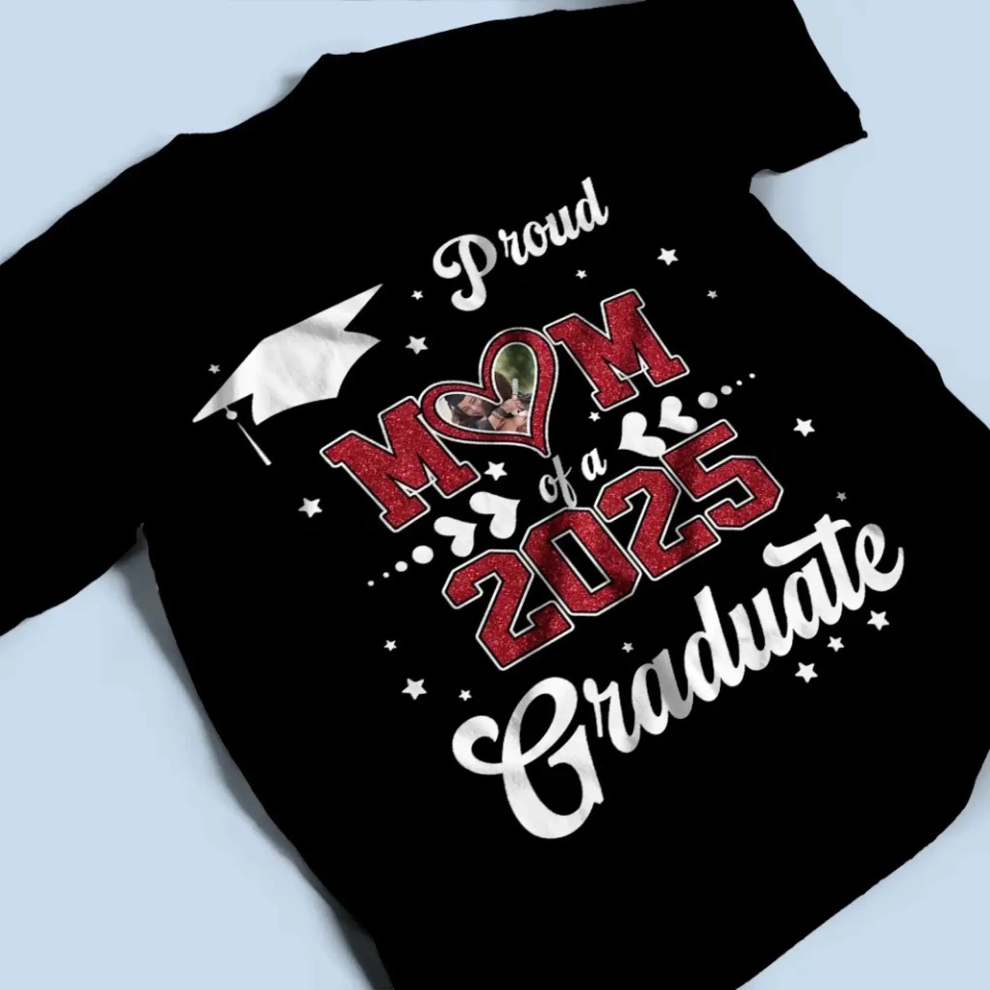Proud Mom of a 2025 Senior – Personalized T-Shirt, Graduation Gift for Mom, Perfect for Grad Party & Family Celebrations Ezcustomize