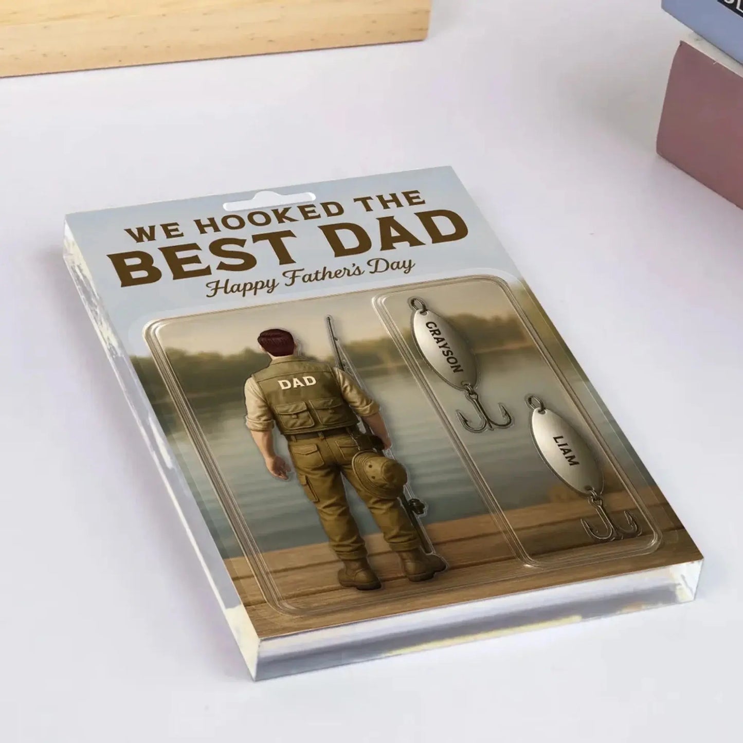 We Hooked The Best Dad – Custom Fishing Acrylic Plaque – Personalized Father’s Day Gift for Dad, Husband, Grandpa Ezcustomize