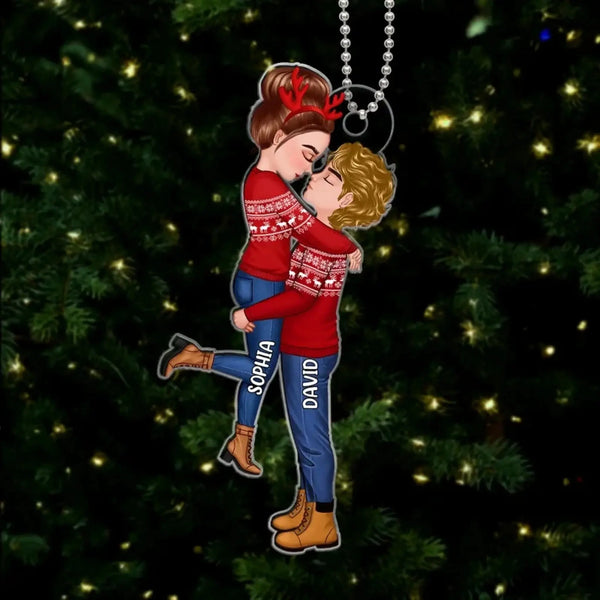 Personalized Couple Christmas Ornament – Winter Hugging Pose Acrylic Gift for Boyfriend, Girlfriend, Husband, Wife