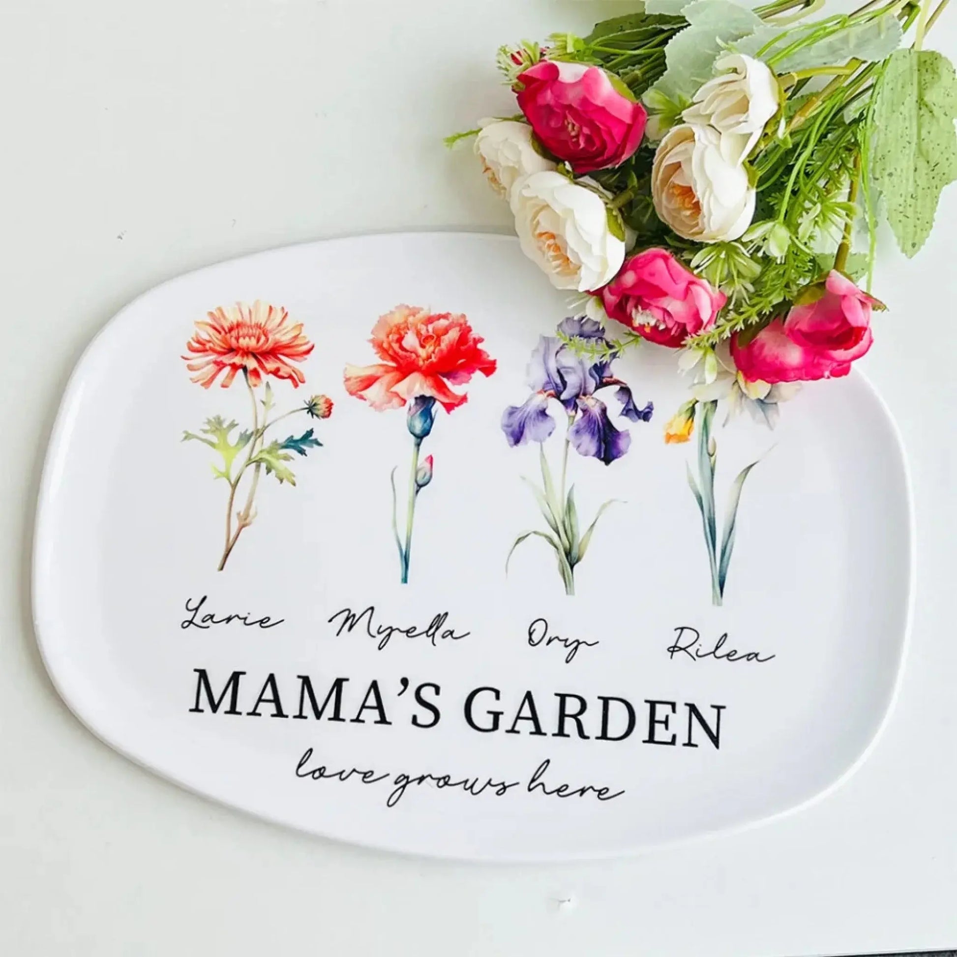 Personalized Mom's Garden Plate – Custom Birth Flower & Name Design, Unique Gift for Mom & Grandma  Ezcustomize